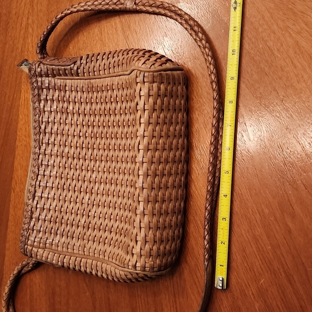 Woven Crossbody Bag in Light Brown - Picture 3 of 9